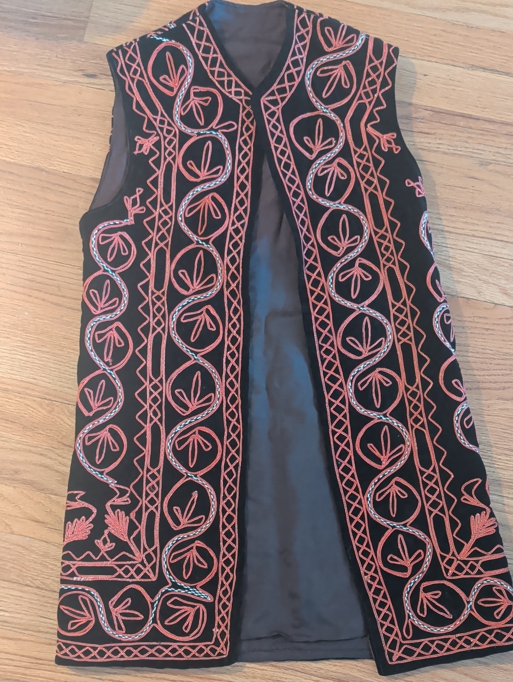 Vintage 70s Embroidered Black Vest with Coral Trim